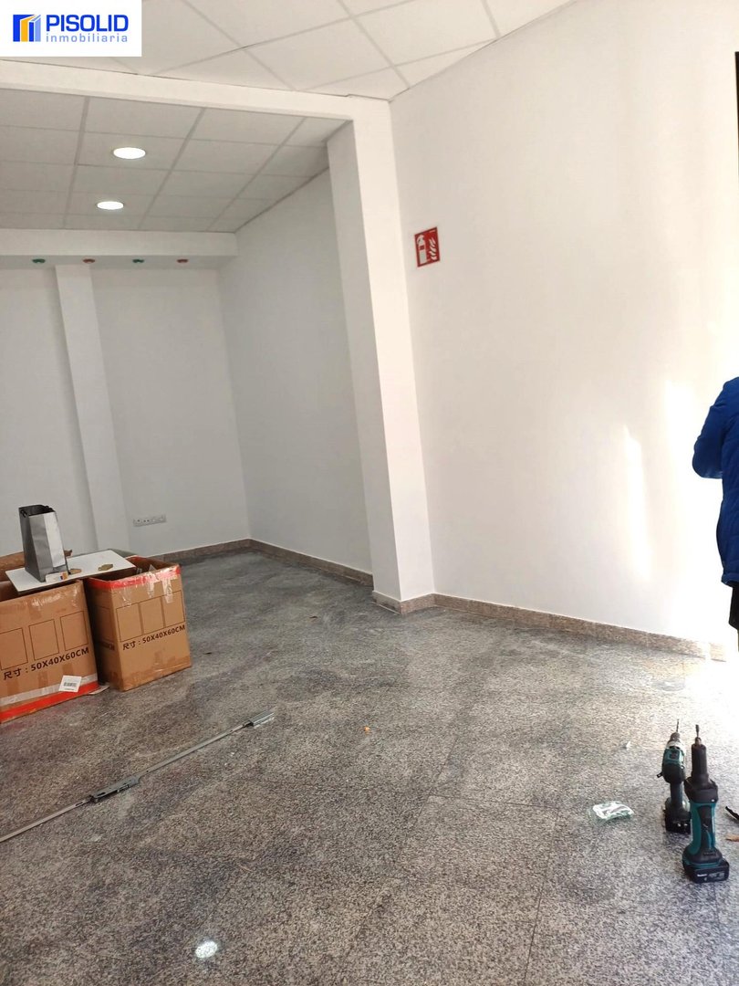 Miniatura 2 de LOCAL COMERCIAL EN ALQUILER ZONA VADILLOS