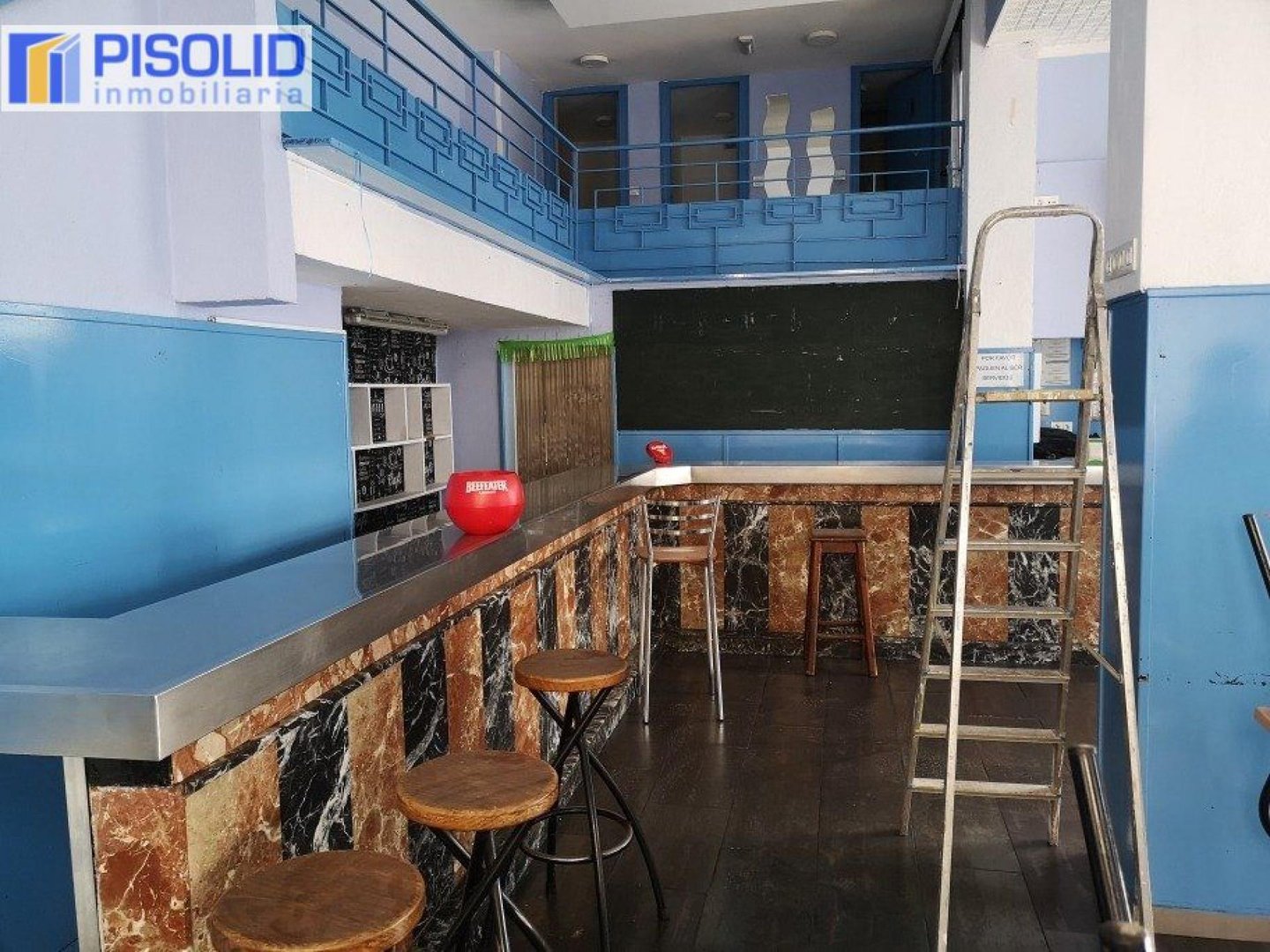 Imagen 1 de LOCAL COMERCIAL BAR DE DOS PLANTAS EN ZONA DELICIAS, VALLADOLID.