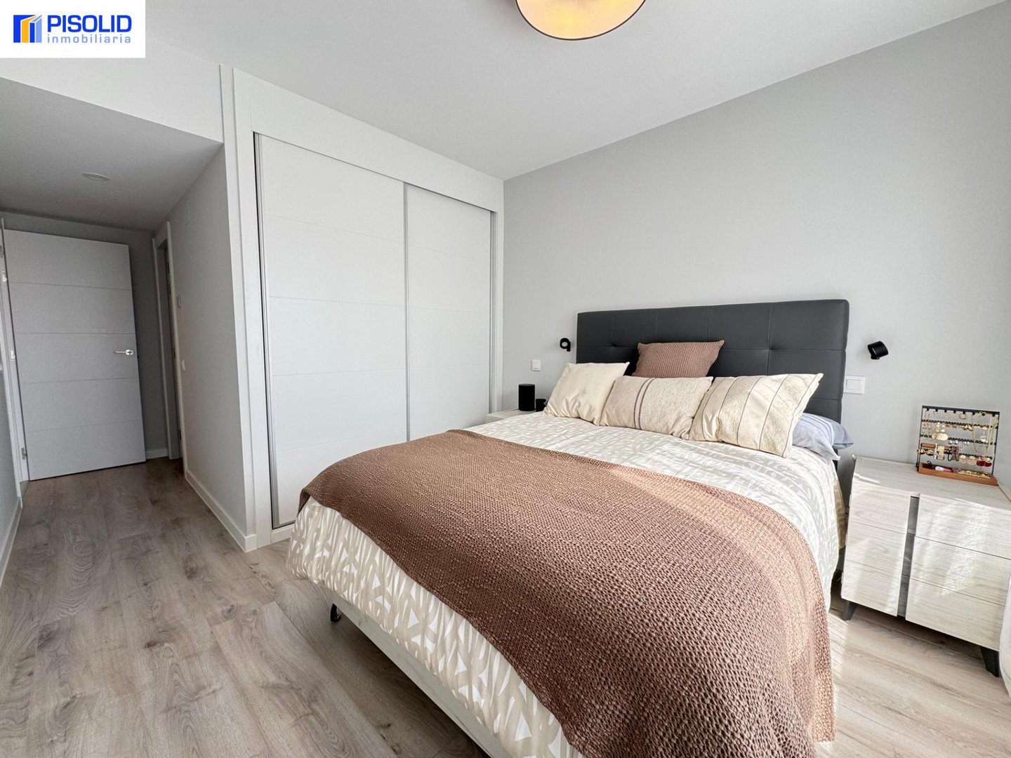 Miniatura 2 de ALQUILER DE PISO EN VALLADOLID – ZONA LAS VILLAS / SANTA ANA
