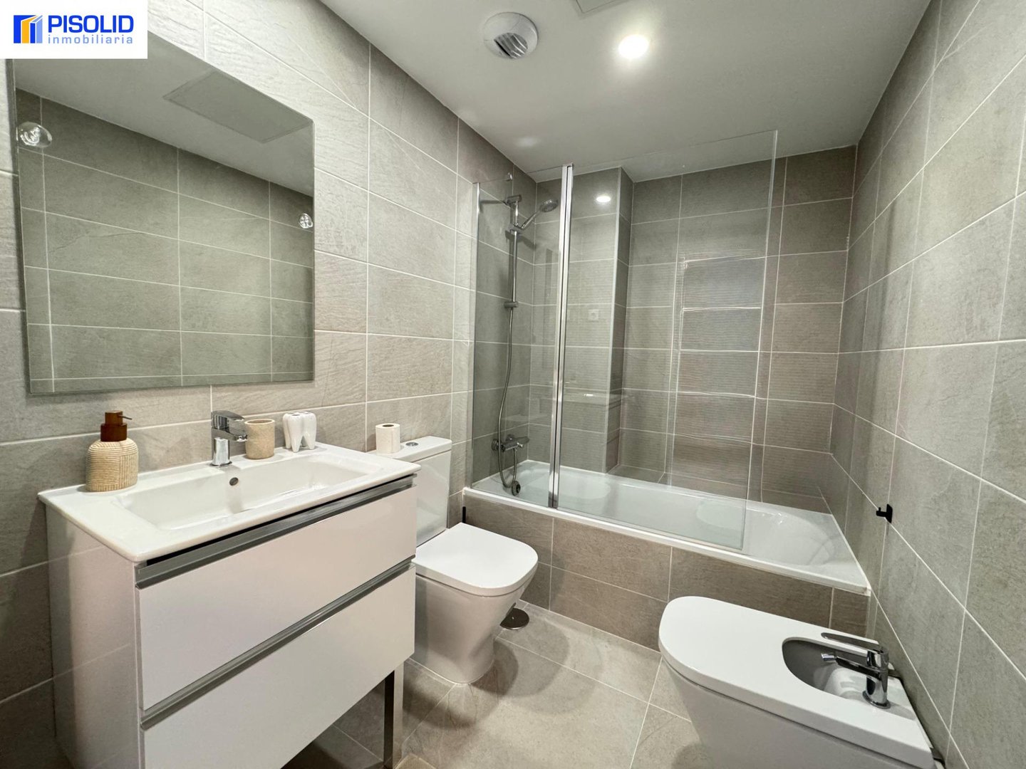 Miniatura 15 de ALQUILER DE PISO EN VALLADOLID – ZONA LAS VILLAS / SANTA ANA