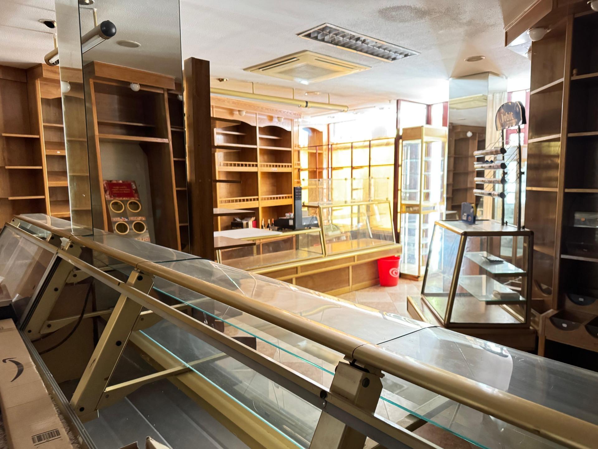 Miniatura 6 de LOCAL EN VENTA EN LAS DELICIAS