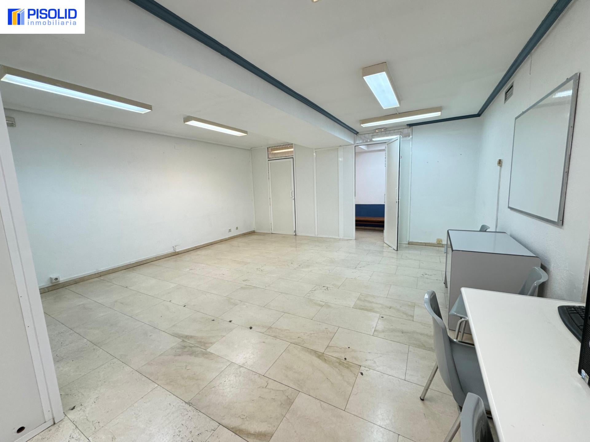 Miniatura 6 de OFICINA EN VENTA EN EL CENTRO 