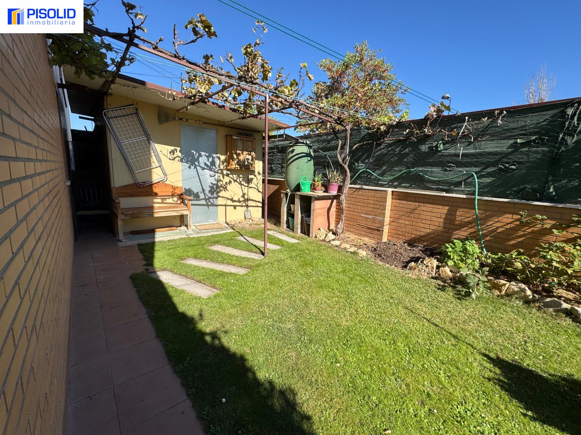 Miniatura 21 de BAJO CON JARDÍN EN VENTA EN ARCAS REALES