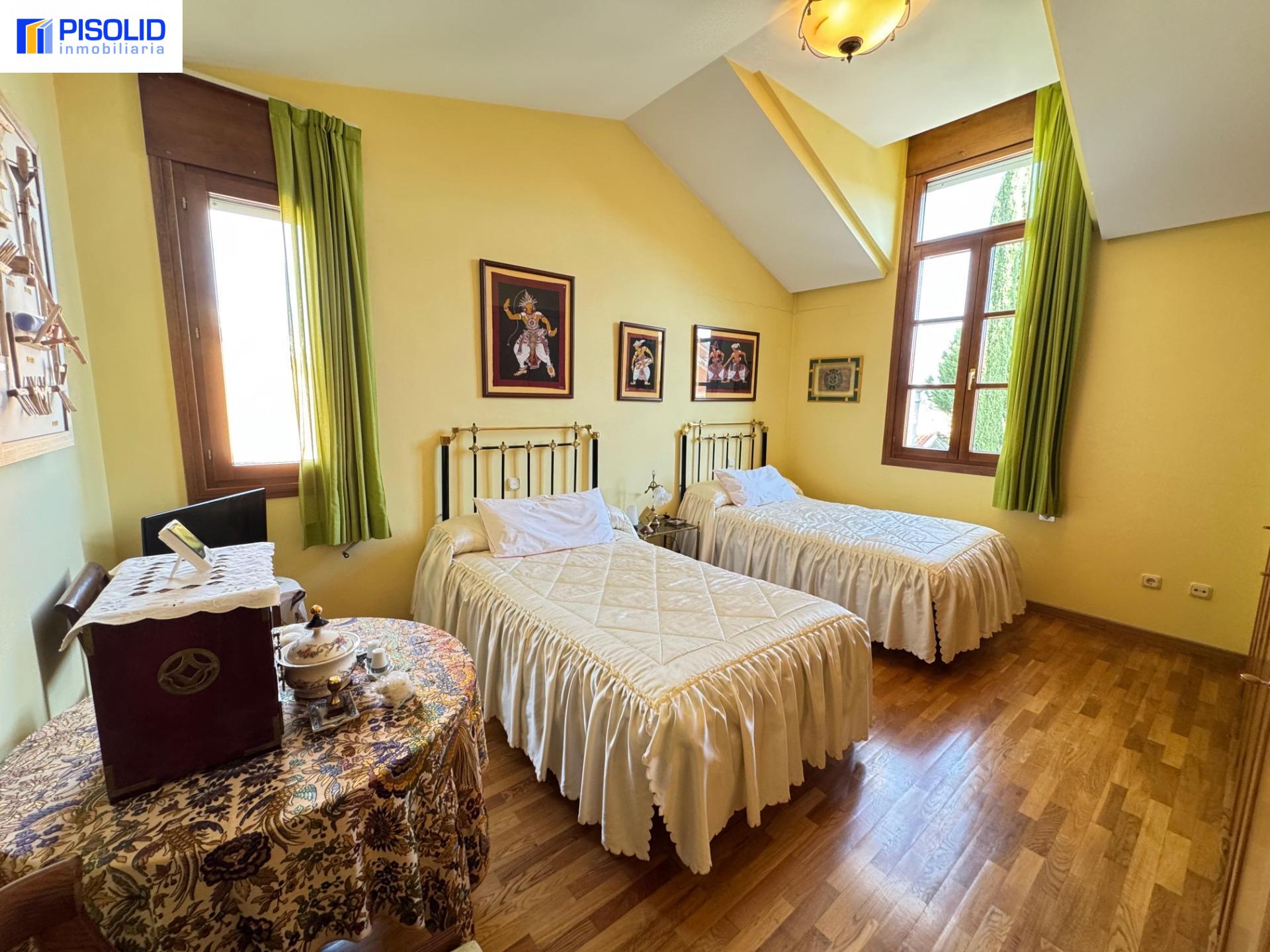 Miniatura 32 de CASA EN VENTA EN FUENTE BERROCAL