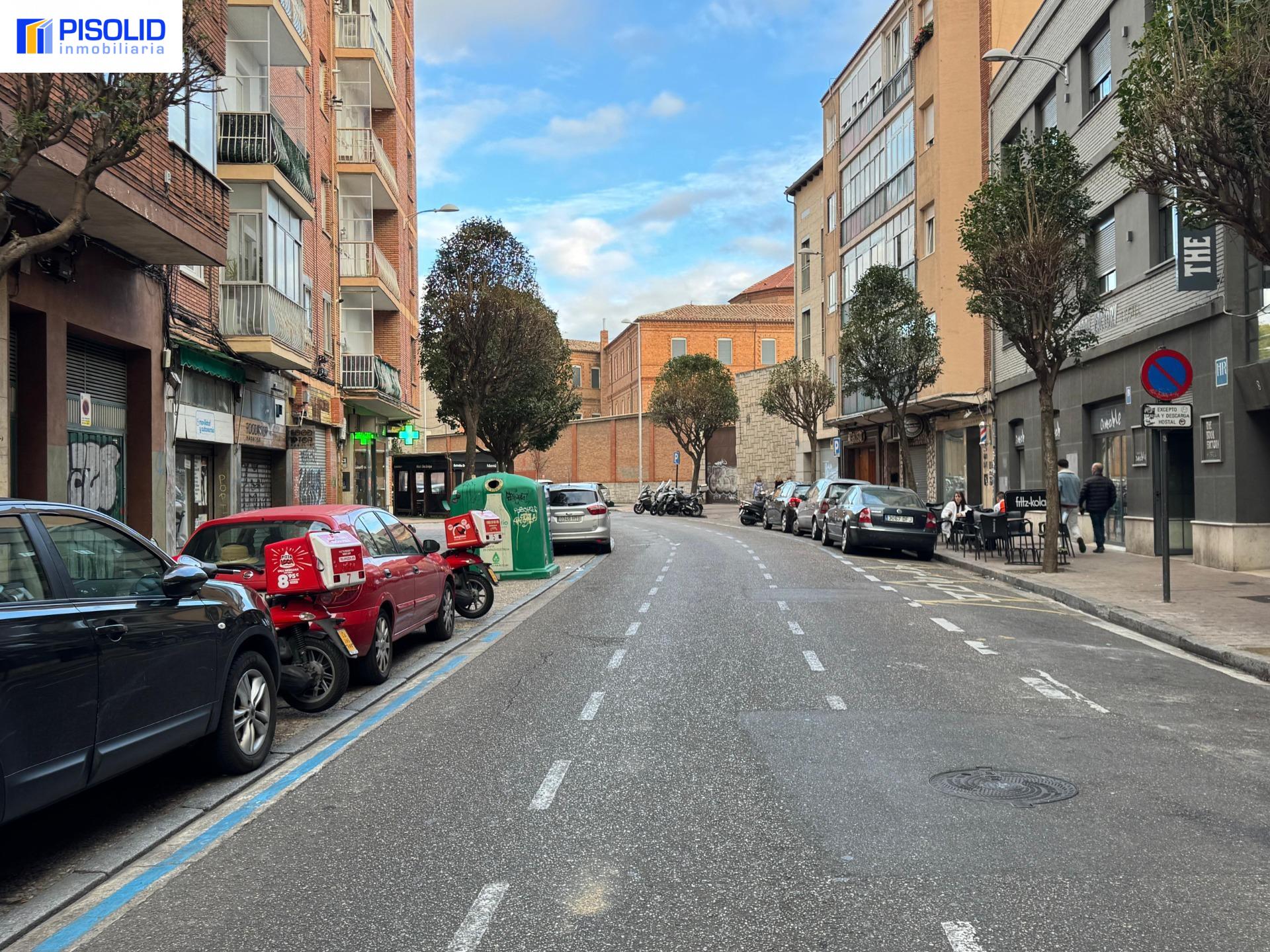 Miniatura 16 de  Local en alquiler en Calle Paraíso