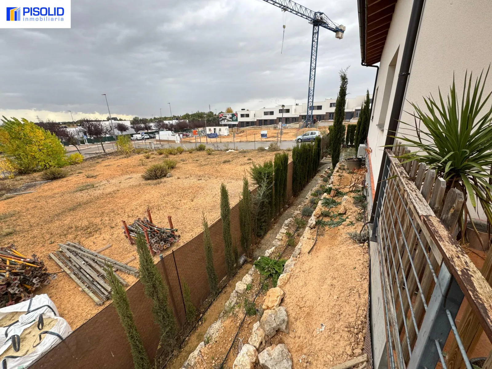 CHALET PAREADO EN VENTA EN FUENTE BERROCAL - Inmobiliaria en Valladolid - Miniatura 10