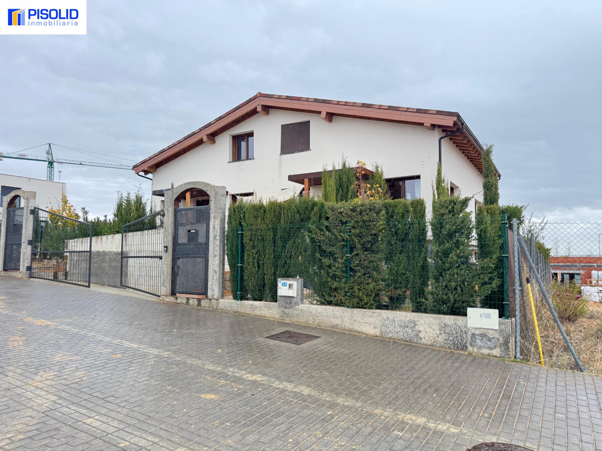 Miniatura 17 de CHALET PAREADO EN VENTA EN FUENTE BERROCAL